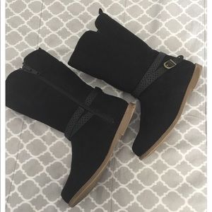 Girls Sz 10 Black Boots